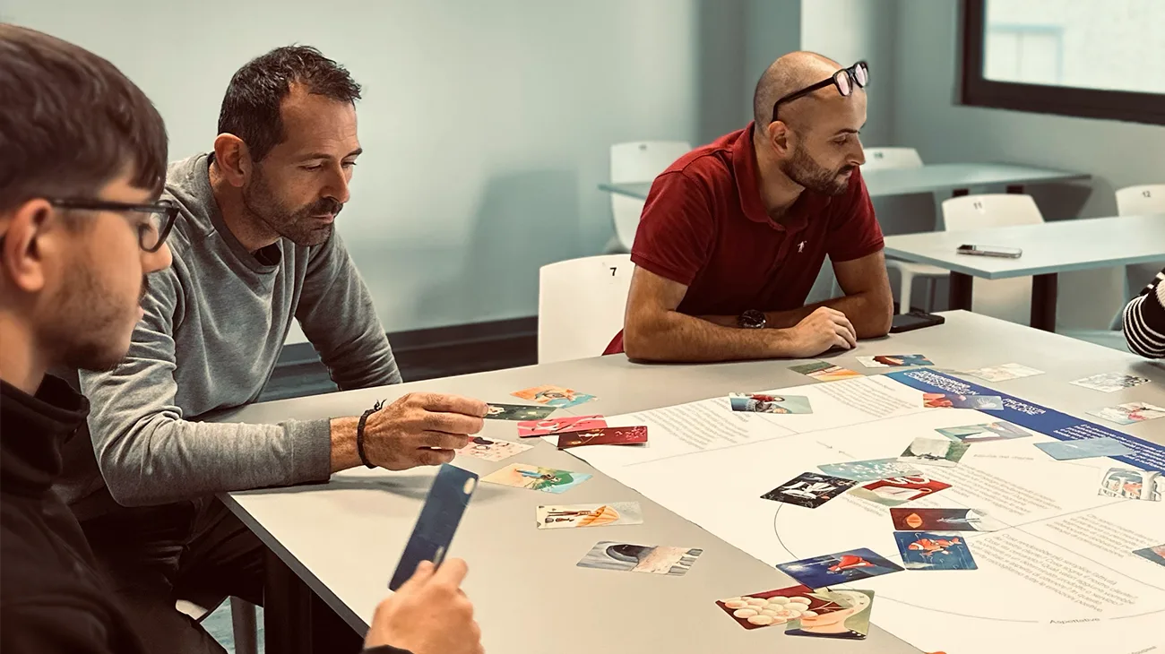 Riea, l’officina che si riscopre in sintonia